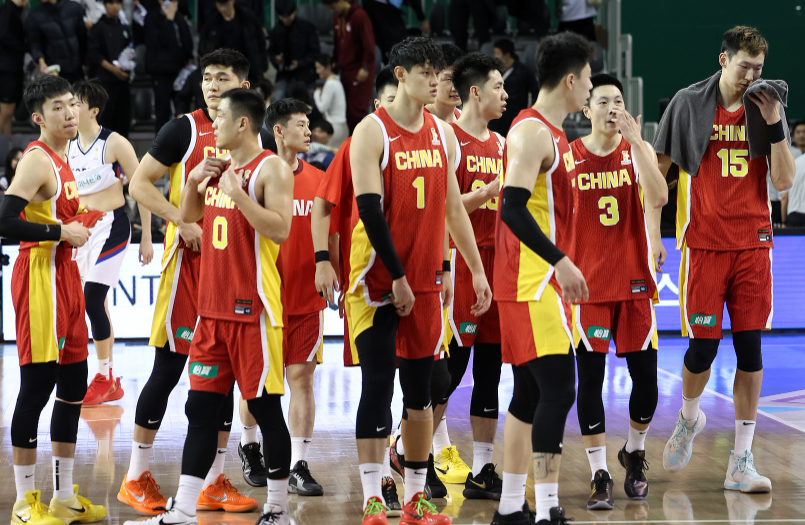 半岛体育APP-世预集训名单出炉!庞峥麟赵睿入选,球迷却炸锅:郭昊文进不去?